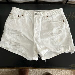 Abercrombie white Annie High Rise Shorts, size 29/8